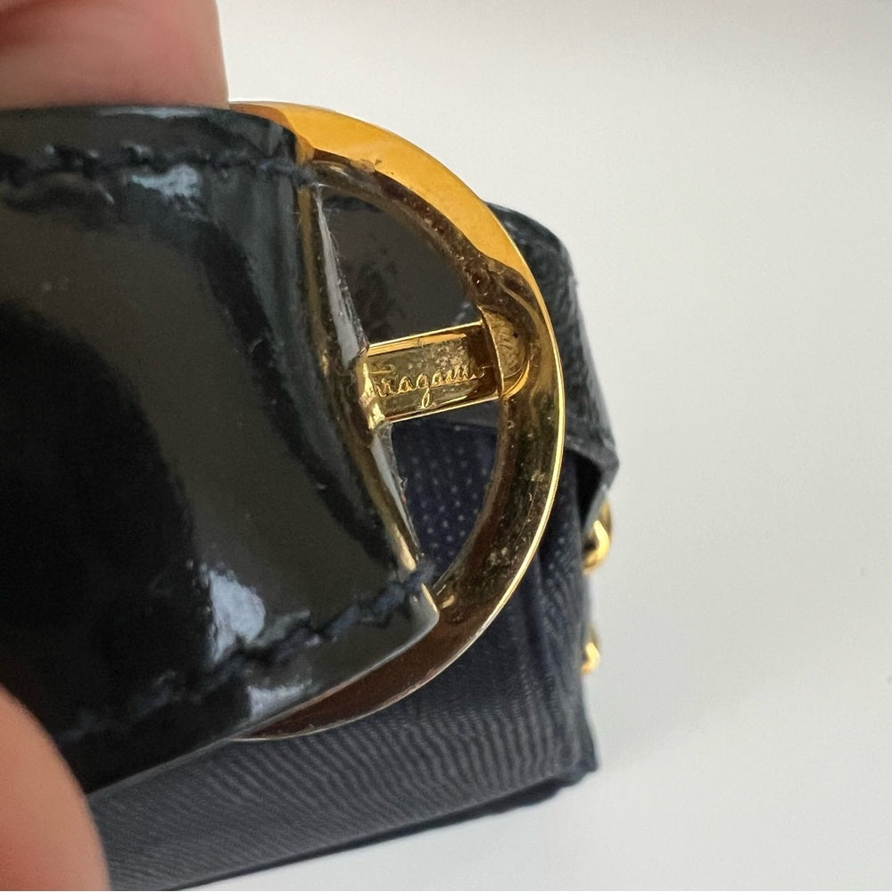 Salvatore Ferragamo VTG Textured Magnetic Snap Closure Crossbody Bag