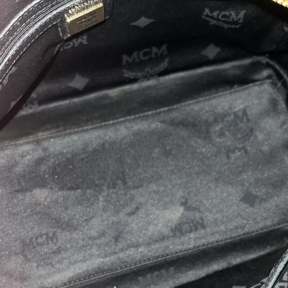 1006 MCM handbag