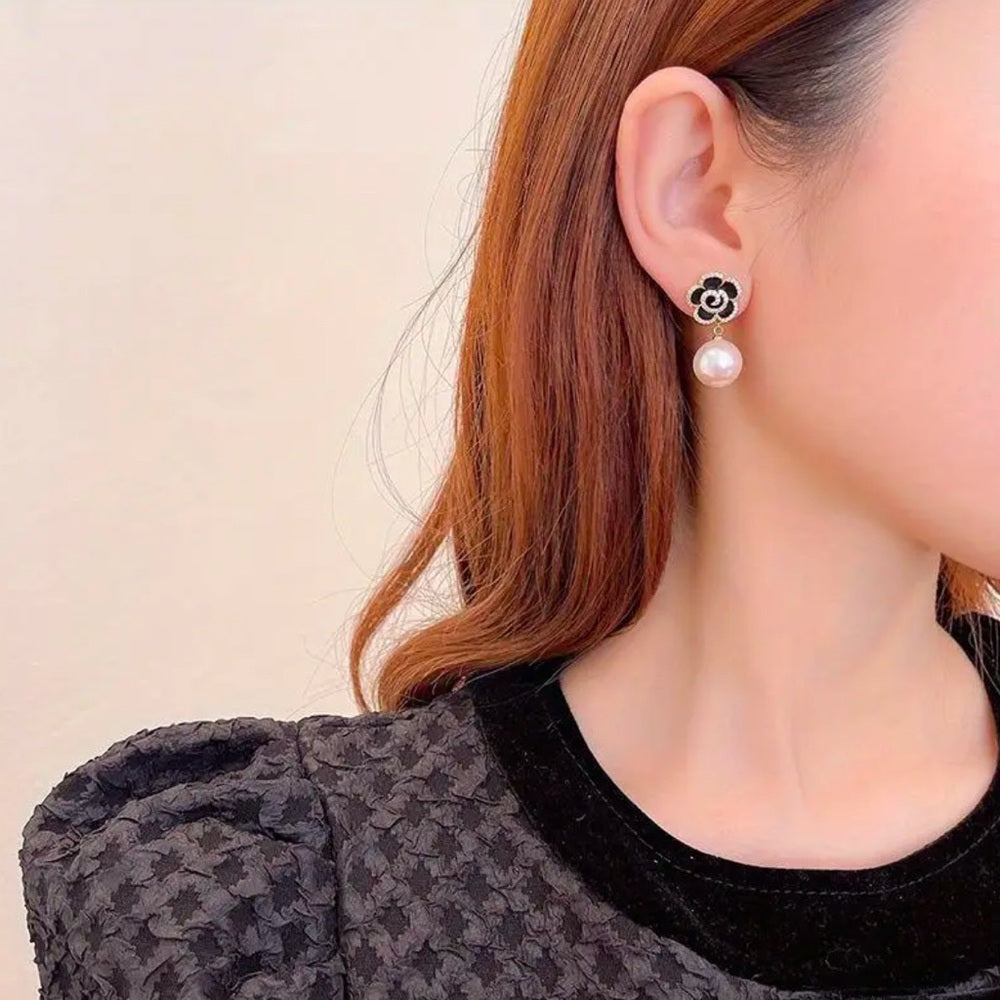 Elegant Black and Gold Flower Pearl Earrings