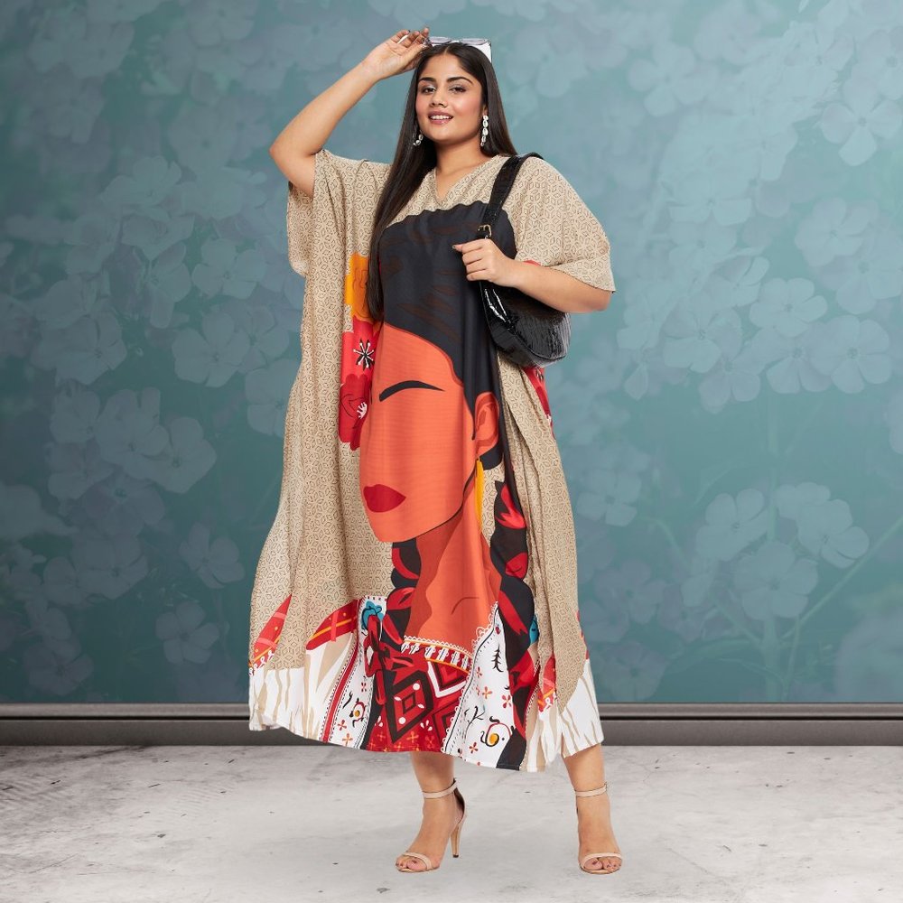 Stylish Maxi Dress with Artistic Print