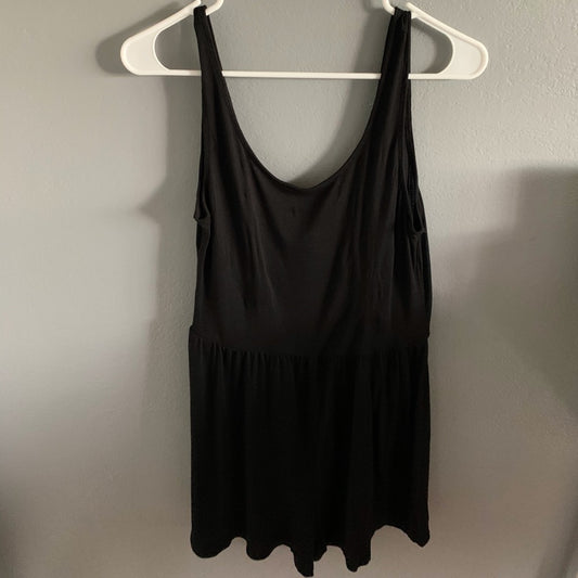 🆕 Black Romper- M