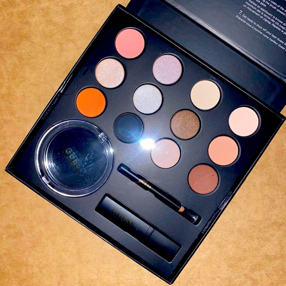 🆕 Guess Eye Nude Look Makeup Book