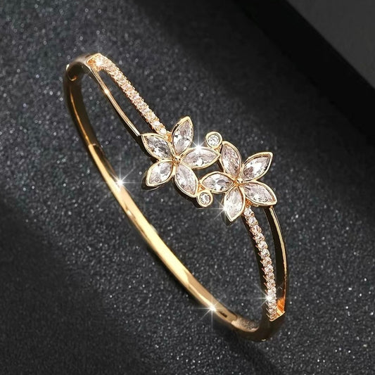 🆕 Flower Bracelet Gold