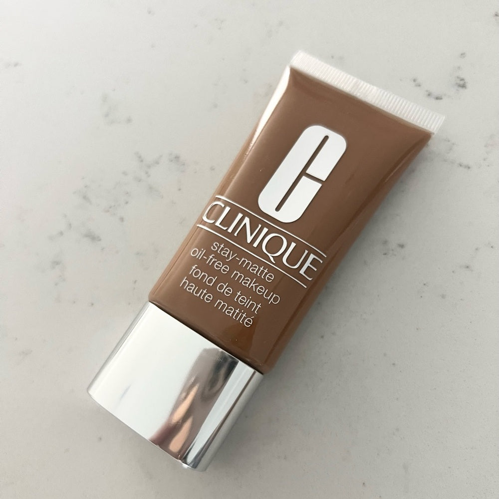 🆕 Clinique Stay-Matte Oil Free Makeup