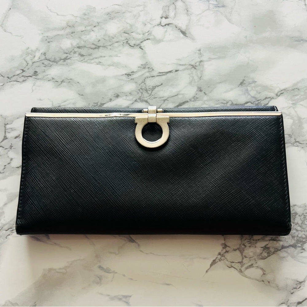 Salvatoree Ferragamo Wallet - Black