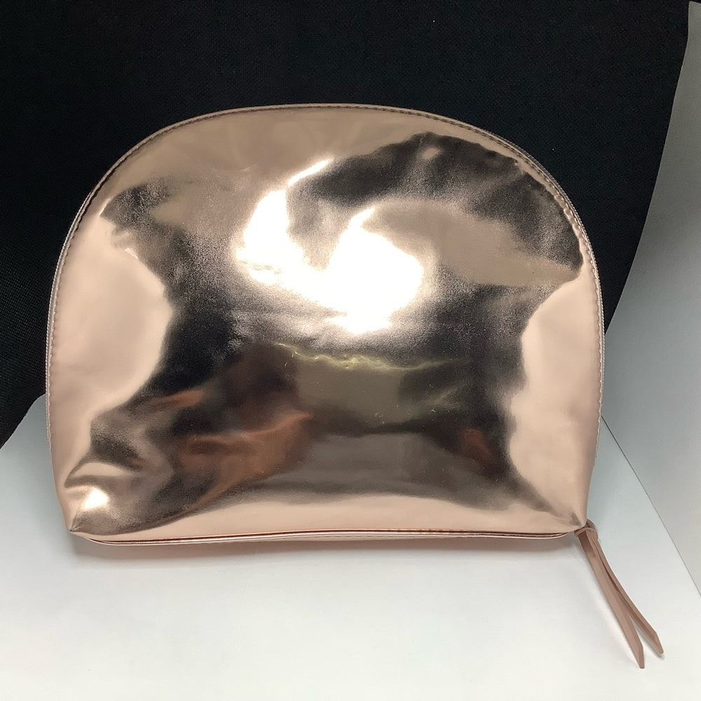 NWOT Givenchy Parfums makeup bag
