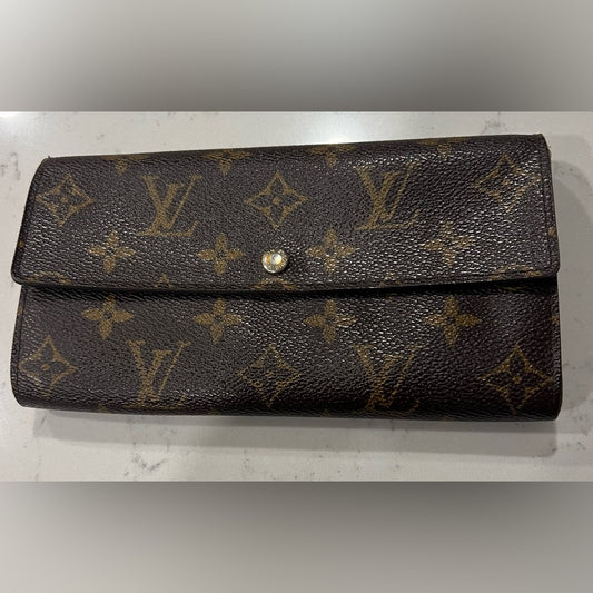 Louis Vuitton Preloved Monogram Long Wallet
